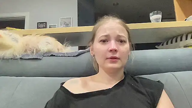 CharmingSarah online show from 04/08/26, 04:41