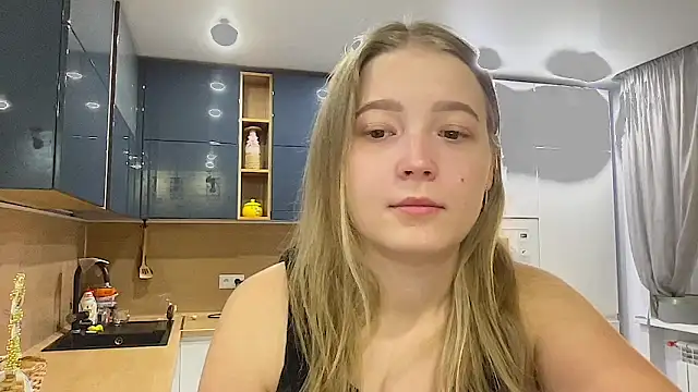 Snapshot of CharmingSarah chatting on 09/12/25, 02:50 CharmingSarah online show from 09/12/25, 02:50