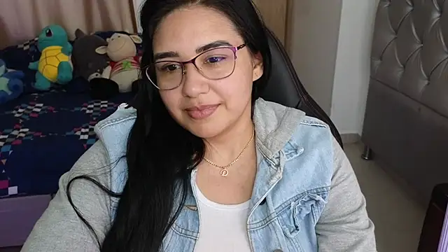 Snapshot of _anastasia chatting on 02/18/25, 10:14 anastasia online show from 02/18/25, 10:14