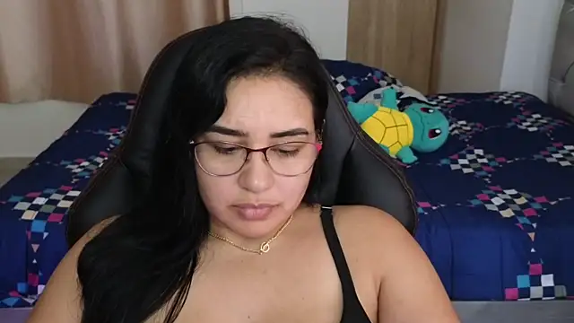 Snapshot of _anastasia chatting on 02/21/25, 07:01 anastasia online show from 02/21/25, 07:01