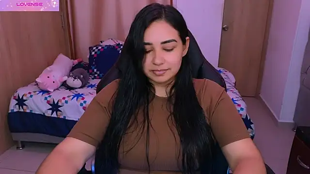 Snapshot of _anastasia chatting on 09/17/25, 08:33 anastasia online show from 09/17/25, 08:33
