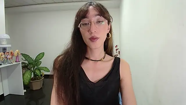 NicoleCortez online show from 02/20/25, 07:12