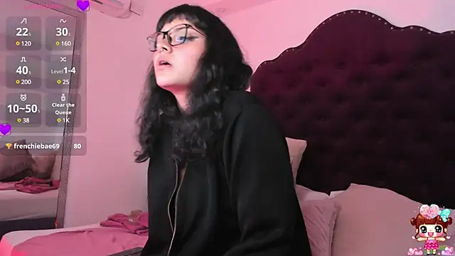 Snapshot of lucyycy chatting on 02/24/25, 07:22 lucyycy online show from 02/24/25, 07:22