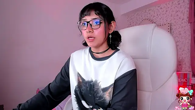 Snapshot of lucyycy chatting on 02/26/25, 11:52 lucyycy online show from 02/26/25, 11:52