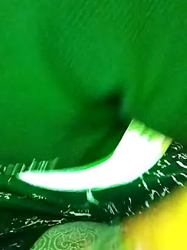 LoGaNfree88 online show from 10/31/25, 02:30