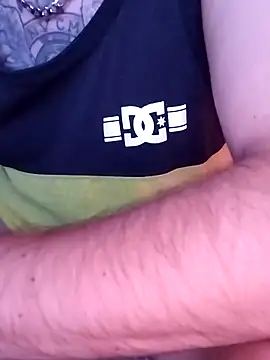 LoGaNfree88 online show from 11/04/25, 10:24