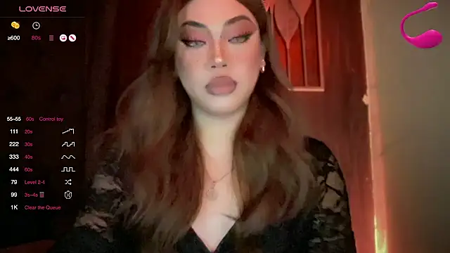 Snapshot of madam_agnes1 chatting on 04/30/26, 02:13 madam agnes1 online show from 04/30/26, 02:13