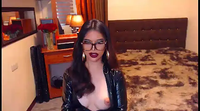 EXTREMELYDOM online show from 03/10/25, 10:07