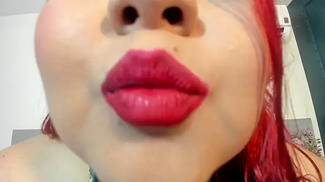 EmmaSmith2 online show from 02/02/26, 02:43