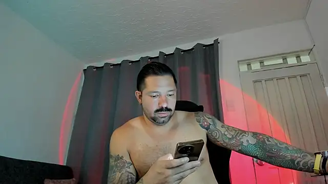 Snapshot of Pierre_Vidal chatting on 11/03/25, 12:49 Pierre Vidal online show from 11/03/25, 12:49