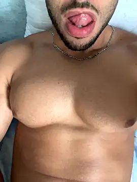 pimentfort77 online show from 09/14/25, 10:48