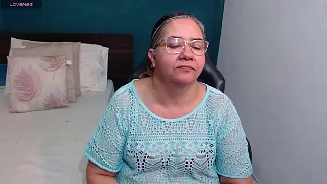 scaelettdubois online show from 02/10/26, 01:15