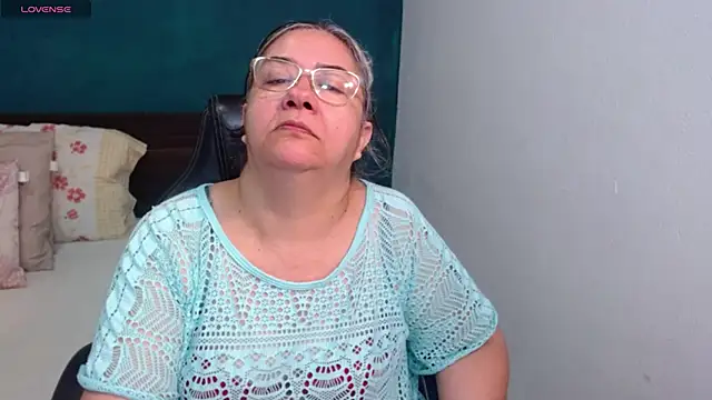 scaelettdubois online show from 05/22/26, 12:52