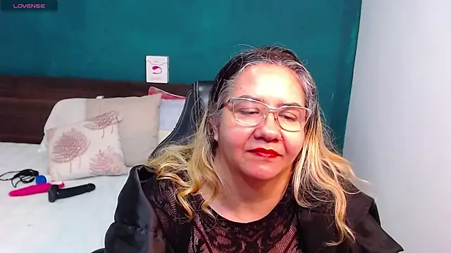 scaelettdubois online show from 02/27/25, 02:46