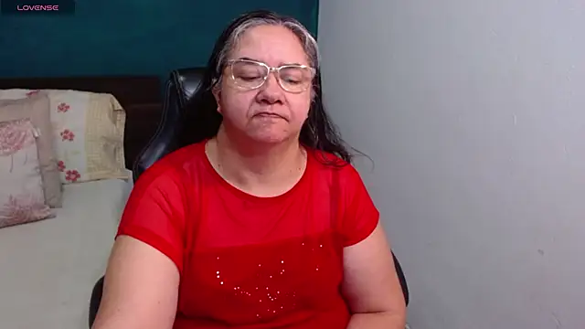 scaelettdubois online show from 06/14/26, 10:16