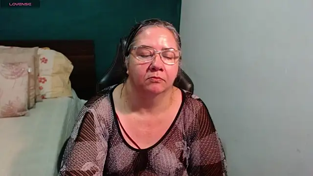 scaelettdubois online show from 06/21/26, 09:15