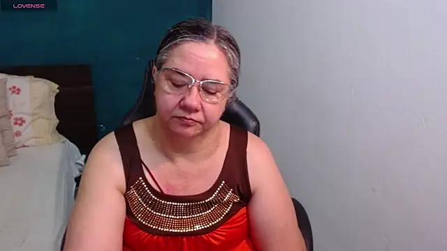 scaelettdubois online show from 06/07/26, 10:04