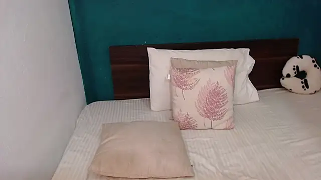 scaelettdubois online show from 11/14/25, 12:25