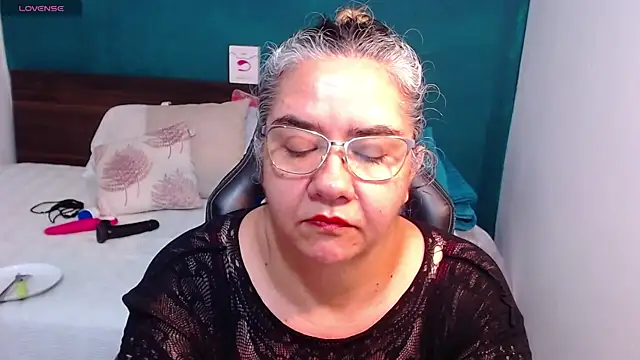 scaelettdubois online show from 02/27/25, 05:51