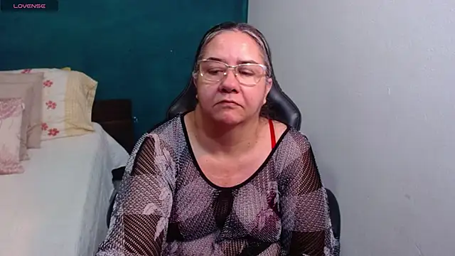 scaelettdubois online show from 04/05/26, 01:12