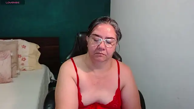 scaelettdubois online show from 07/12/26, 10:21
