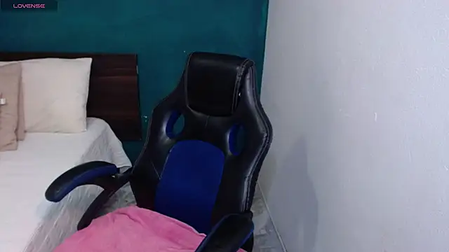 scaelettdubois online show from 02/15/26, 01:39