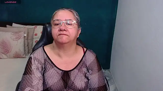 scaelettdubois online show from 05/31/26, 09:37