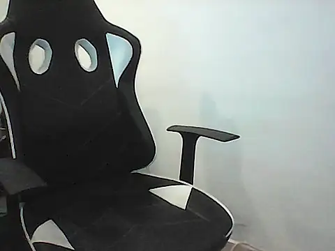 Kalel17073 online show from 06/18/26, 04:12