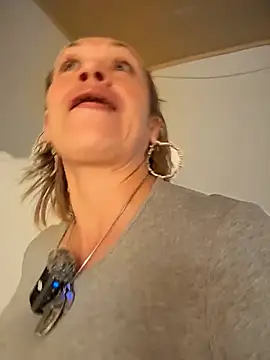 sexymarilyncolombia online show from 03/04/26, 02:58