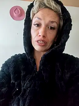 Snapshot of sexymarilyncolombia chatting on 02/25/25, 07:06 sexymarilyncolombia online show from 02/25/25, 07:06