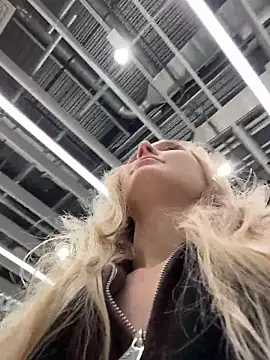 MariaTull online show from 10/29/25, 01:54