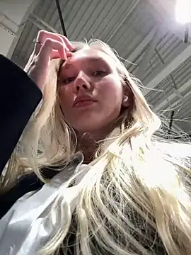 MariaTull online show from 03/01/25, 02:44