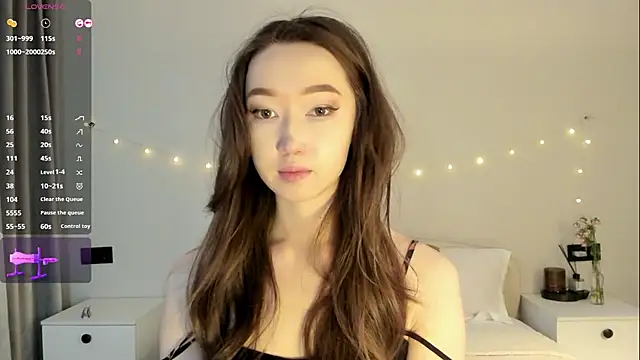 Snapshot of _luna_022 chatting on 10/28/25, 05:18 luna 022 online show from 10/28/25, 05:18