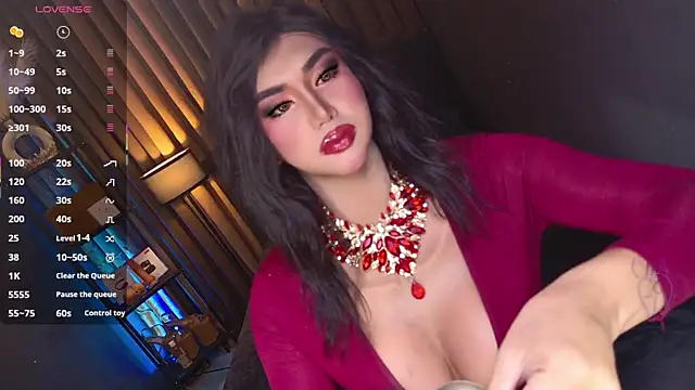 Snapshot of SexGoddess_Celine chatting on 10/13/25, 06:53 SexGoddess Celine online show from 10/13/25, 06:53