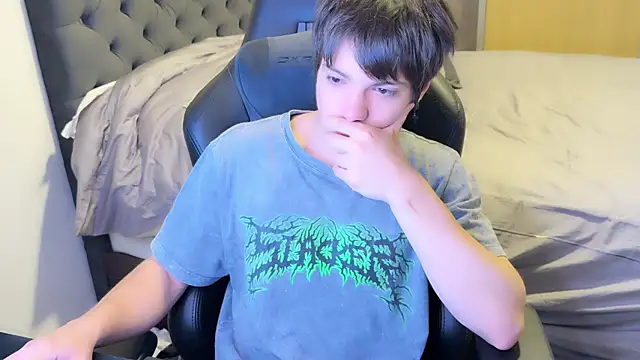 Snapshot of SasukeUhchiaa chatting on 02/26/25, 02:41 SasukeUhchiaa online show from 02/26/25, 02:41