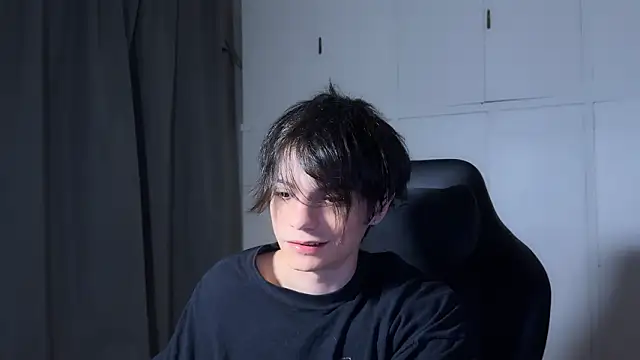 SasukeUhchiaa online show from 02/03/26, 01:16