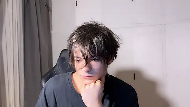 SasukeUhchiaa online show from 02/12/26, 02:11