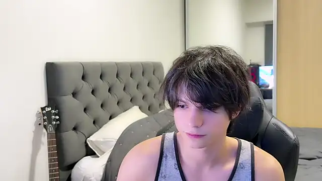 Snapshot of SasukeUhchiaa chatting on 12/17/24, 02:55 SasukeUhchiaa online show from 12/17/24, 02:55