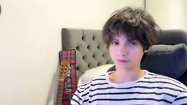 Snapshot of SasukeUhchiaa chatting on 12/05/24, 01:09 SasukeUhchiaa online show from 12/05/24, 01:09