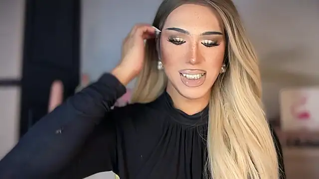 Snapshot of Ts_glamxxxx chatting on 01/16/26, 11:42 Ts glamxxxx online show from 01/16/26, 11:42