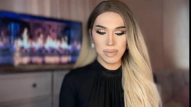 Ts glamxxxx online show from 04/14/26, 03:44