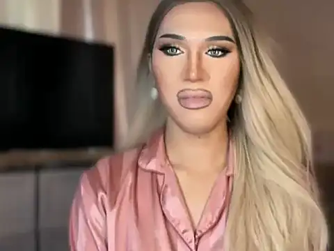 Ts glamxxxx online show from 03/19/26, 02:33