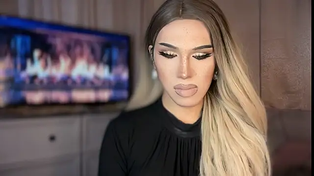 Ts glamxxxx online show from 04/08/26, 10:17