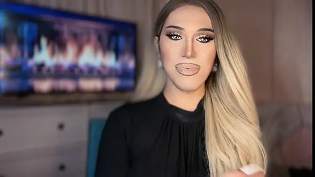 Ts glamxxxx online show from 04/10/26, 11:28