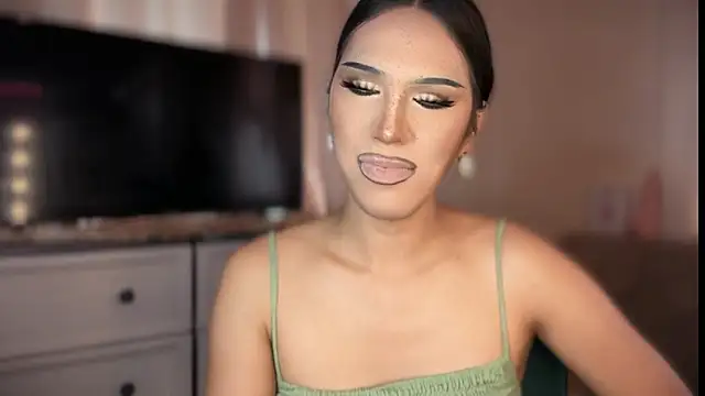 Ts glamxxxx online show from 03/21/26, 04:03