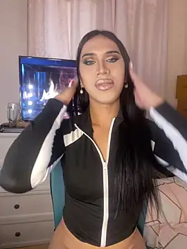 Ts glamxxxx online show from 05/17/26, 02:55