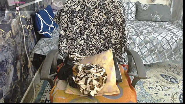 Snapshot of sexyrihana1 chatting on 10/07/25, 06:25 sexyrihana1 online show from 10/07/25, 06:25