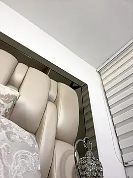 ALISSON FOXXX1 online show from 11/05/25, 10:46