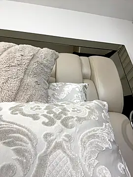 ALISSON FOXXX1 online show from 11/21/25, 11:59