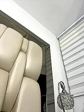 ALISSON FOXXX1 online show from 09/28/25, 12:45